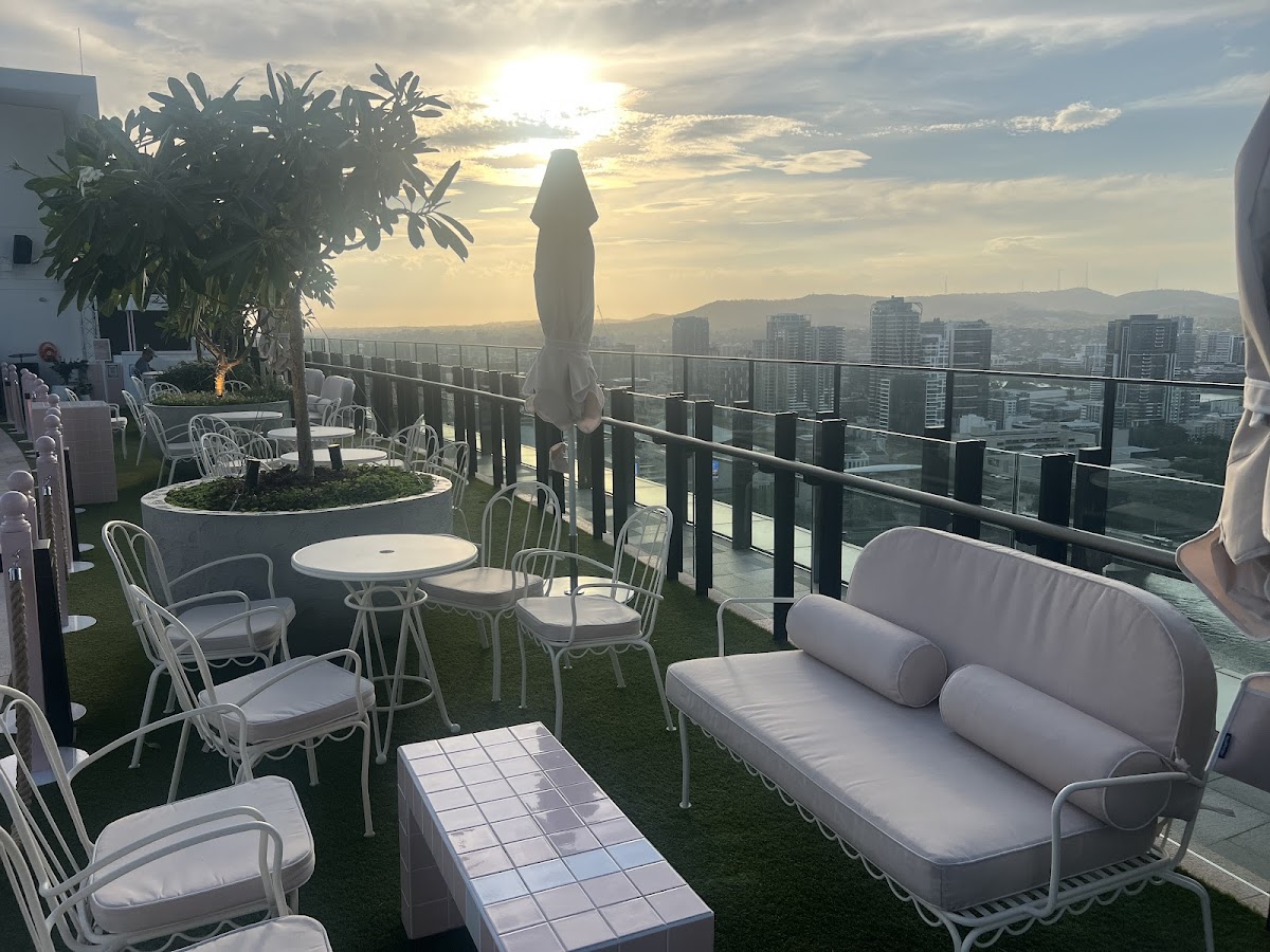 Vista panoramica dal casino, simbolo di prospettiva e alte prestazioni