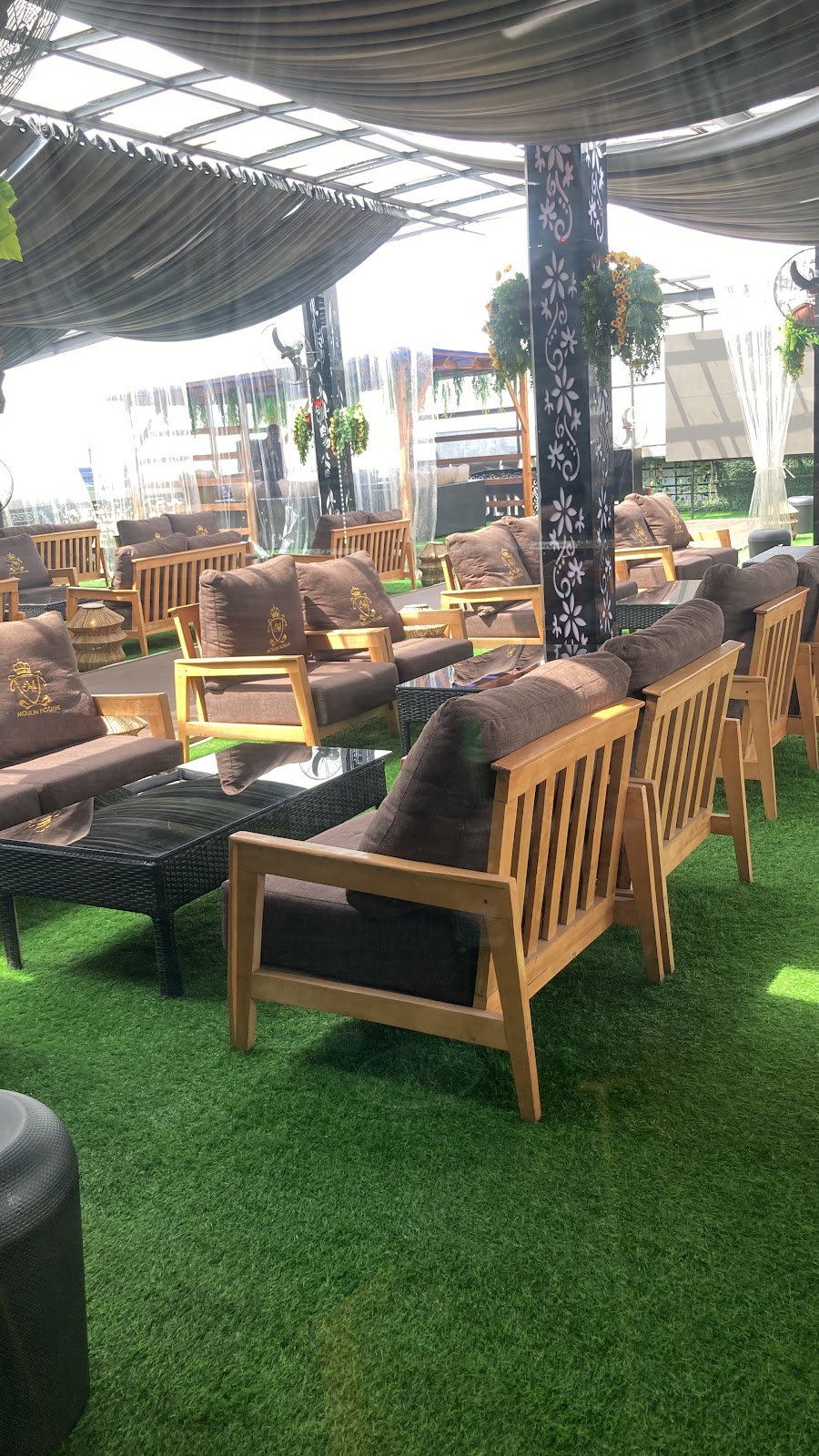 MOULIN ROUGE ROOFTOP BAR — rooftop bar in Lagos | Skylevels